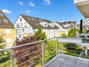 Erstklassige Drei-Zimmer-Wohnung mit Balkon in ruhiger, zentraler Lage – 60388 Frankfurt am Main – Vorschaubild 9