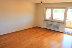 Schön geschnittene 3Zi. Wohnung mit herrlicher Aussicht – 79585 Steinen – Vorschaubild 2