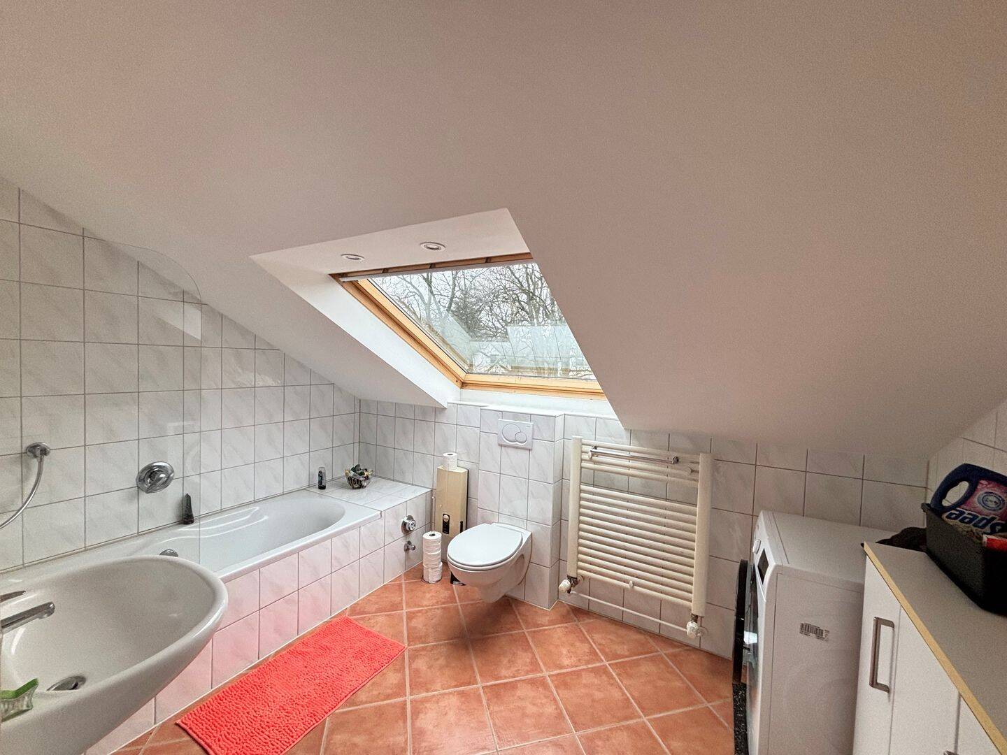 Volksdorf: hell u. modern, großes Apartment mit Balkon nahe U-Bahn – Hamburg – Vorschaubild 9