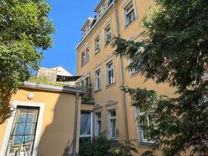 Tolle 3-Zimmer-Eigentumswohnung mit Balkon und Terrasse im Hinterhaus in der Neustadt von Dresden – 1099 Dresden – Vorschaubild 2