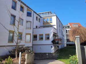 Charmante Maisonettewohnung mit Aufzug und Tiefgaragenstellplatz in bester Lage