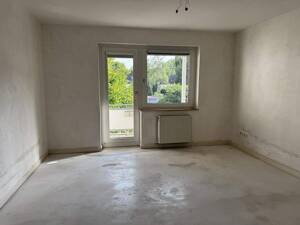 ACHTUNG SOMMERAKTION ! Kapitalanlage! Helle 3-Zimmer-Wohnung mit Balkon in D-Holthausen – 40589 Düsseldorf – Vorschaubild 3