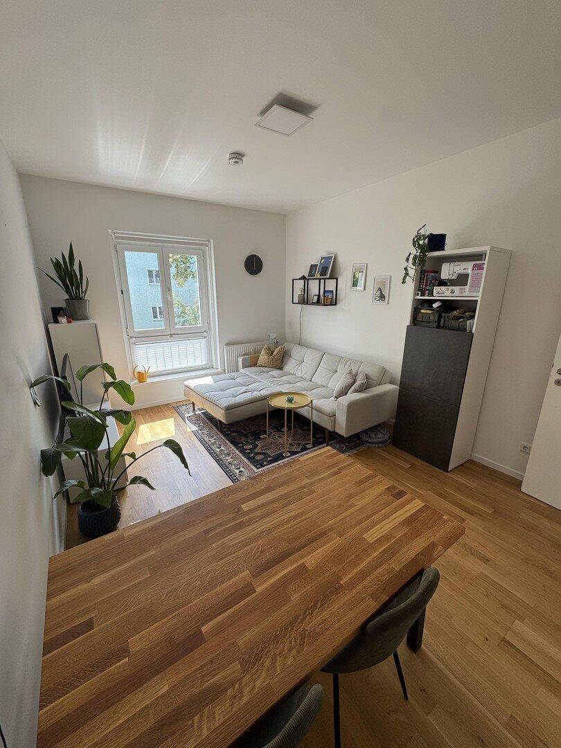 Bezugsfreie 2-Zimmer-Wohnung in Prenzlauer Berg mit EBK & Balkon – Berlin – Vorschaubild 4