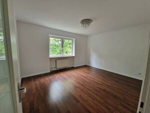 Großzügige 3-Zimmerwohnung mit Balkon in Marienthal – 22043 Hamburg – Vorschaubild 5
