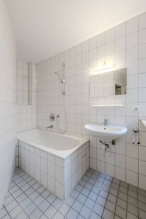 Attraktive Kapitalanlage - großzügige 2-Zimmer-Wohnung in zentraler Citylage – 70182 Stuttgart – Vorschaubild 4
