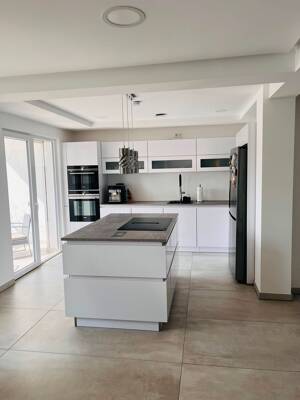 Exklusive 3\-Zimmer\-Maisonette – großzügiges Wohnen mit Balkon und sonniger Dachterrasse – 45472 Mülheim an der Ruhr – Vorschaubild 2