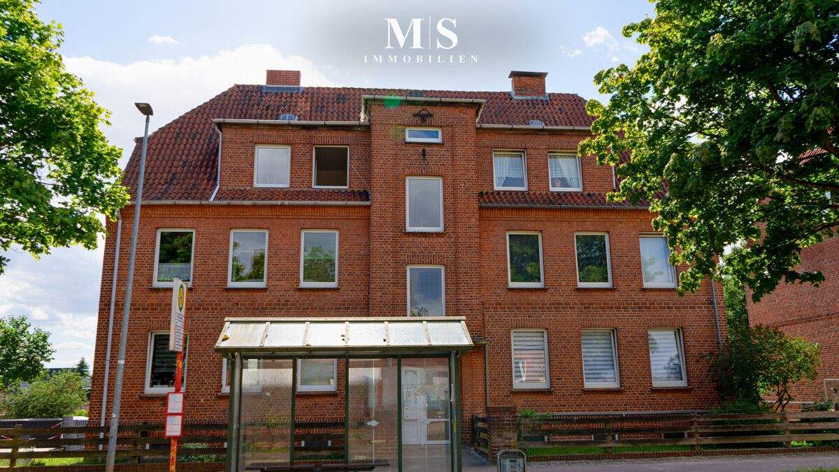 ++ Mehrfamilienhaus mit 6 Wohneinheiten auf großem Grundstück zu verkaufen ++ – Lauenburg/Elbe – Bild 1 von 4