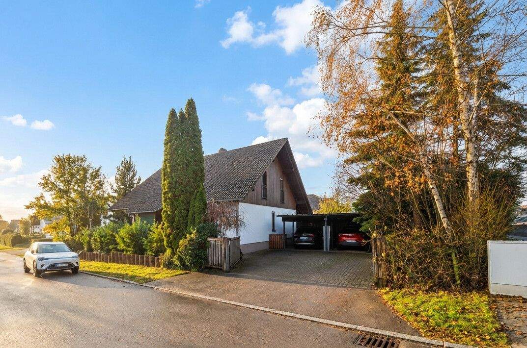 Attraktives Ferienhaus mit starker Nachfrage Renditestarke Kapitalanlage IN LÖFFINGEN-DITTISHAUSEN – Löffingen – Bild 1 von 9