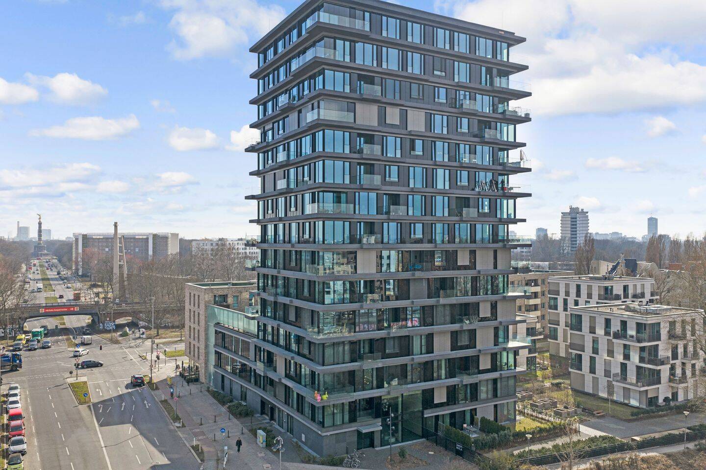 Urban Living im im Oasis Tower - Toplage nahe Tiergarten & Goldelse