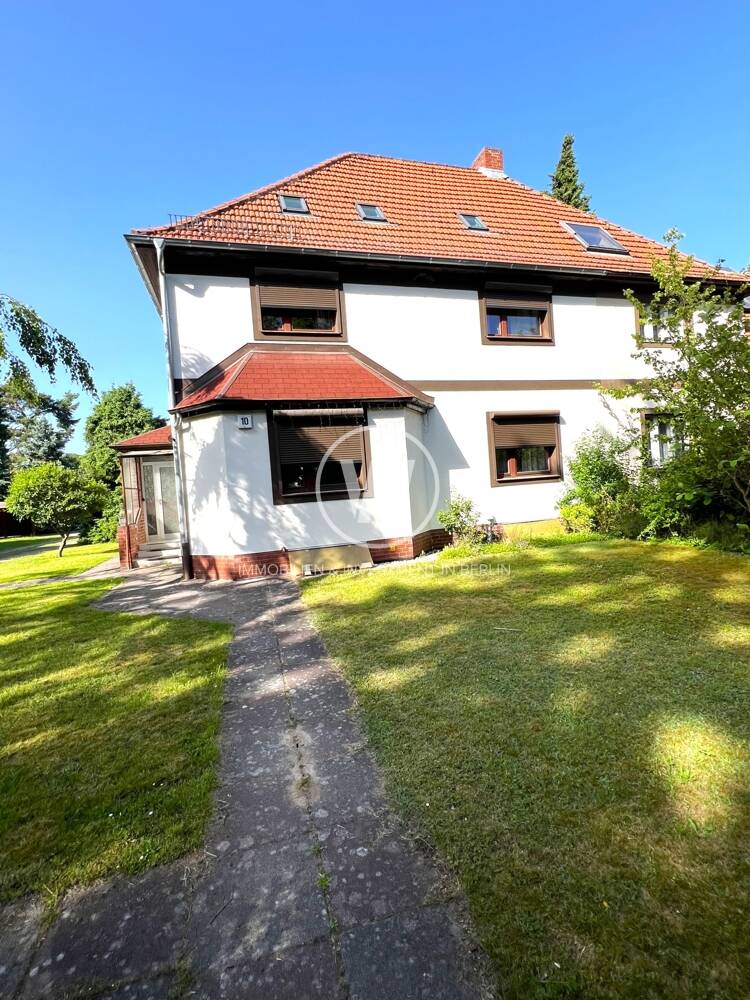 Charmante Doppelhaushälfte in ruhiger Heiligensee - Lage! Viel Platz mit Spitzboden und Vollkeller – Berlin – Vorschaubild 2