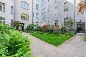*PROVISIONSFREI* Bezugsfreie renovierte 2-Zimmer Altbauperle in hersschaftlichem Altbau in TOP-Lage – 10779 Berlin – Vorschaubild 5