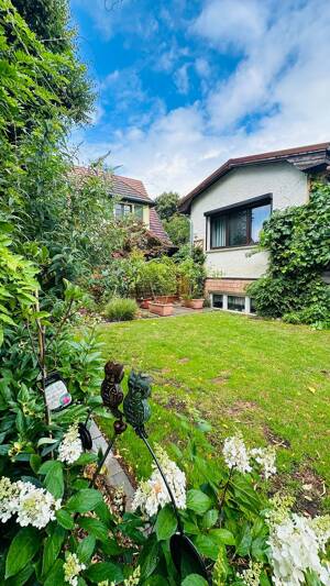 MAHLSDORF-SÜD: Charmanter BUNGALOW mit Potenzial in schöner Wohnlage