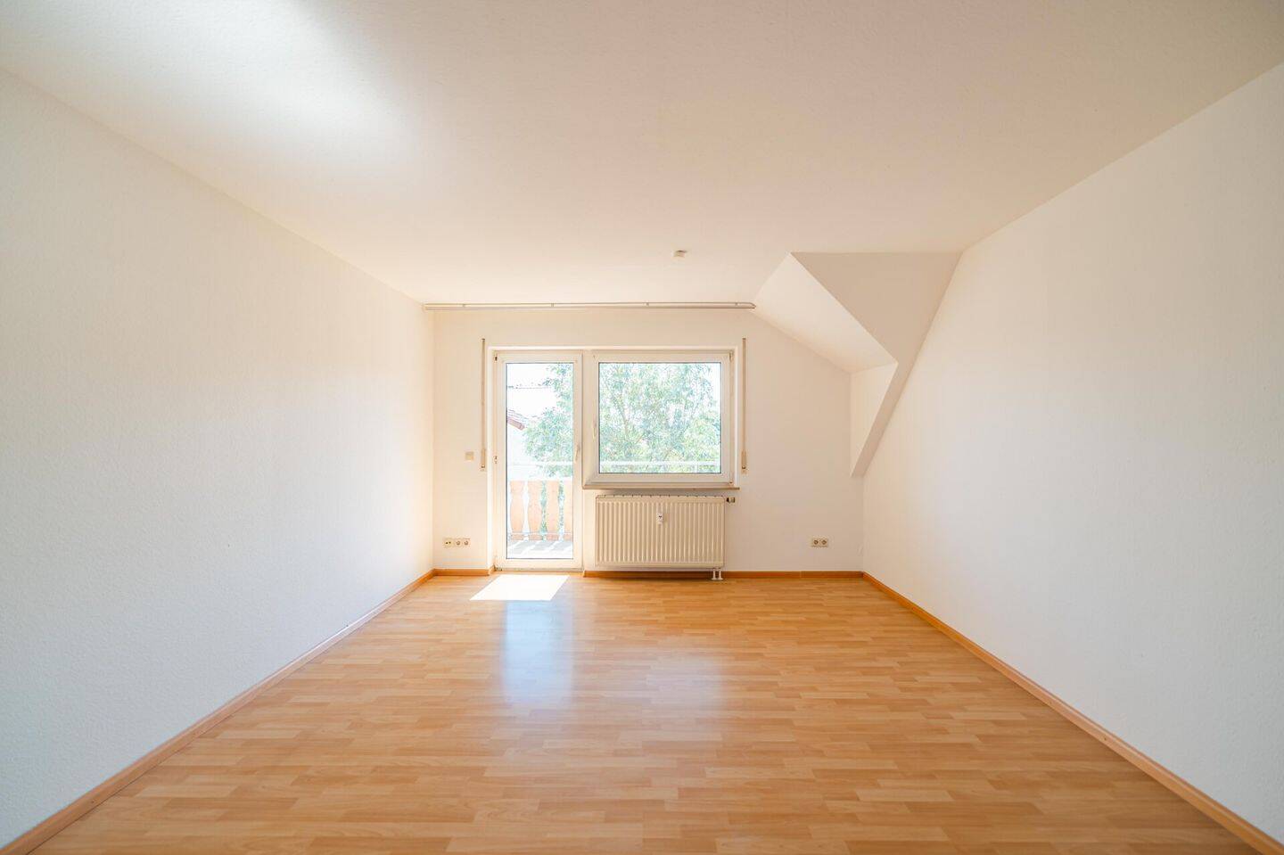 RUHIG WOHNEN MIT TOLLER AUSSICHT – Malterdingen – Vorschaubild 3