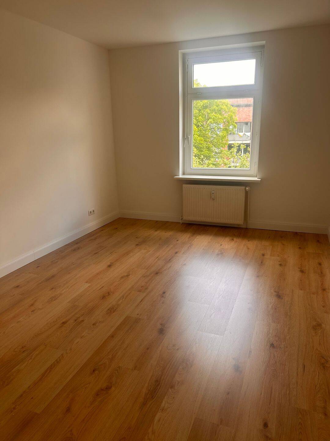 Attraktive 2-Zimmer-Altbauwohnung im Reiherstiegviertel am Hafenrand – Hamburg – Vorschaubild 3