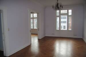 8-Zimmer-Altbau in Winterhude: Nur als Wohnbüro bzw. -praxis bzw. -atelier. Wohgemeinschaft möglich. – 22301 Hamburg – Vorschaubild 3