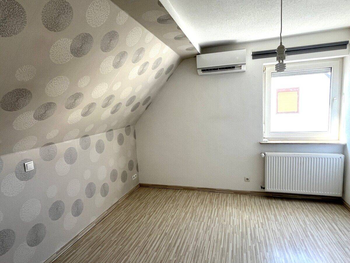 Modern saniertes Haus mit Garage, Klimaanlage und Garten zum Sparpreis – Altrip – Vorschaubild 6