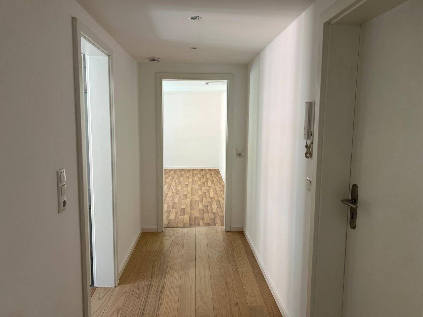 Helle 3-Zimmer Wohnung mit Balkon im 1. OG in Grimma – Grimma – Vorschaubild 3