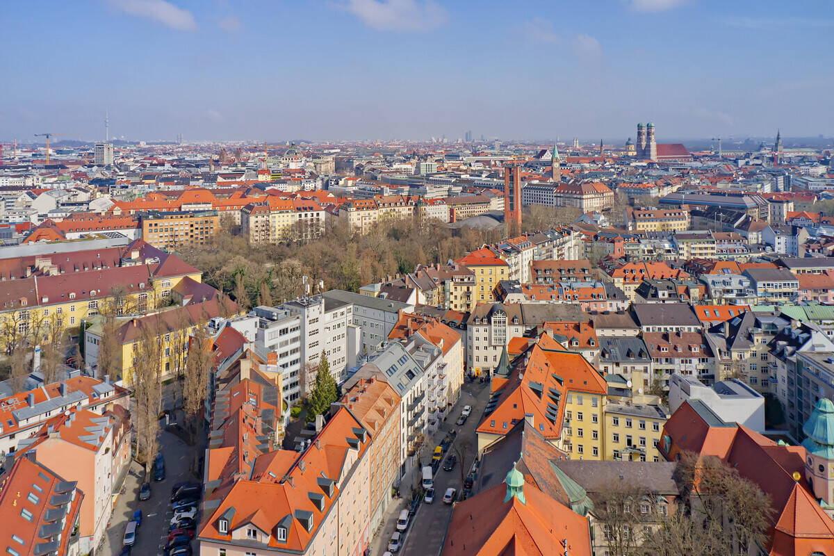 Erstbezug: Exklusive - Sonnige & möblierte 2-Zimmer-Erdgeschoss-Wohnung im Herzen von München – München – Vorschaubild 9