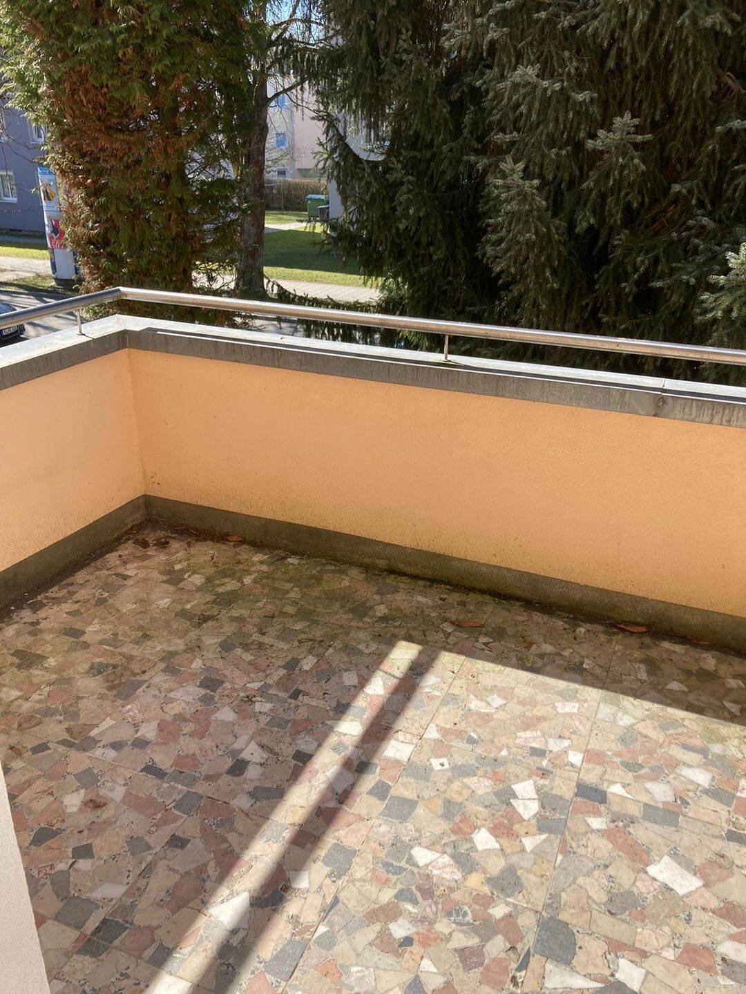 Großzügige, repäsentative 4,5 Zimmerwohnung mit Balkon – Regensburg – Vorschaubild 5