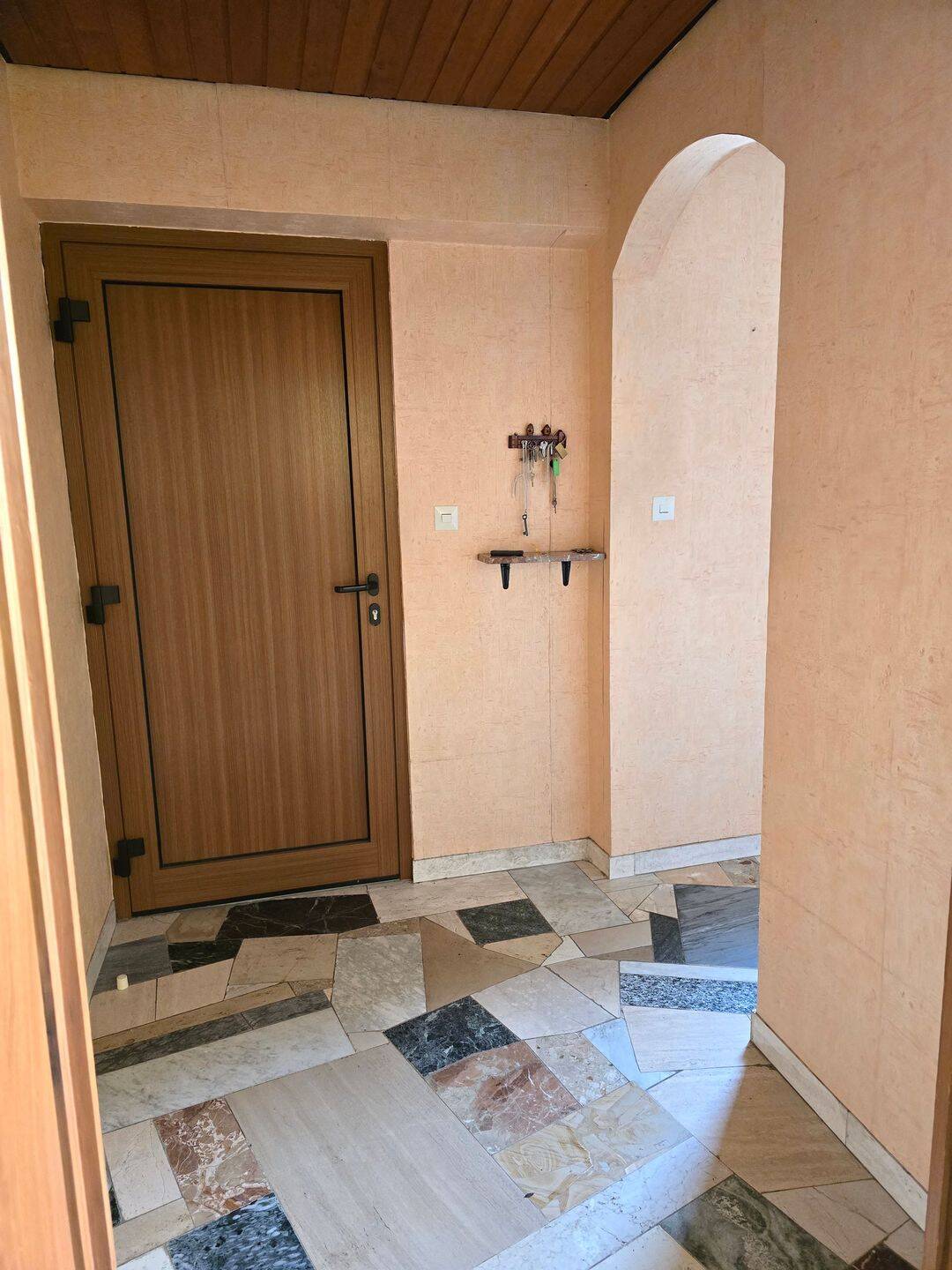 Großzügig, ruhig gelegen mit Einliegerwohnung – Wiesenbach – Vorschaubild 2