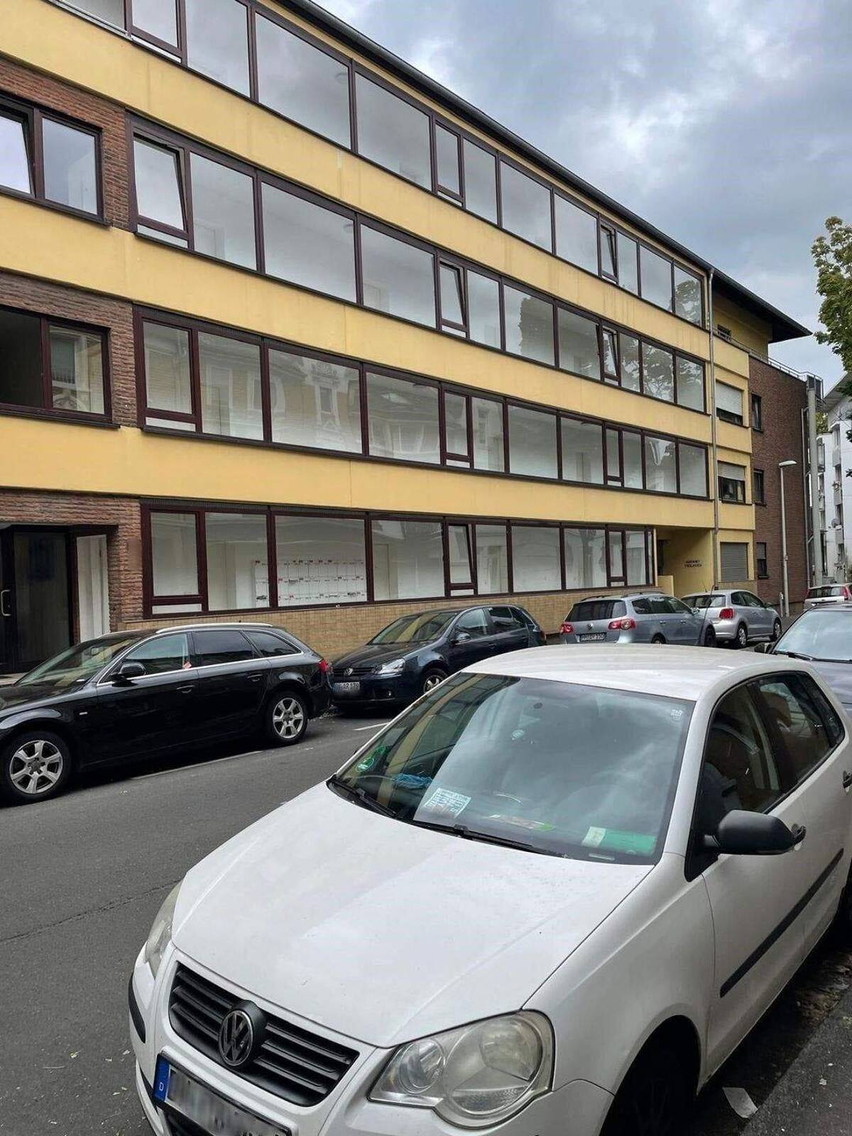Kompaktes, möbliertes und vermietetes Apartment – 53173 Bonn – Bild 1 von 9