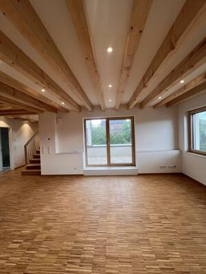 Großzügige 2 ZKB Maisonettwohnnung mit Balkon Nähe TUFA/Altstadt