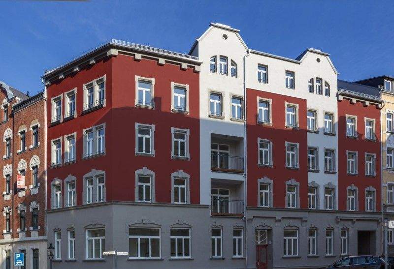 Traumhaft sanierter Altbau mit Fußbodenheizung, Loggia und Parkett! – Chemnitz – Bild 1 von 9
