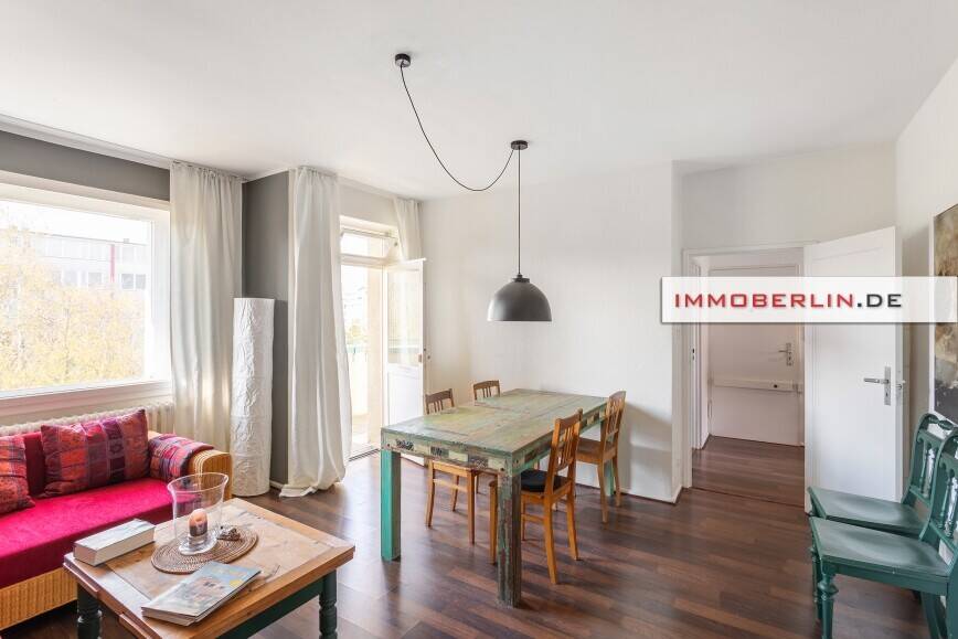 IMMOBERLIN.DE - Sehr angenehme Wohnung mit Westloggia nahe dem KaDeWe im Bayerischen Viertel – Berlin – Bild 1 von 9