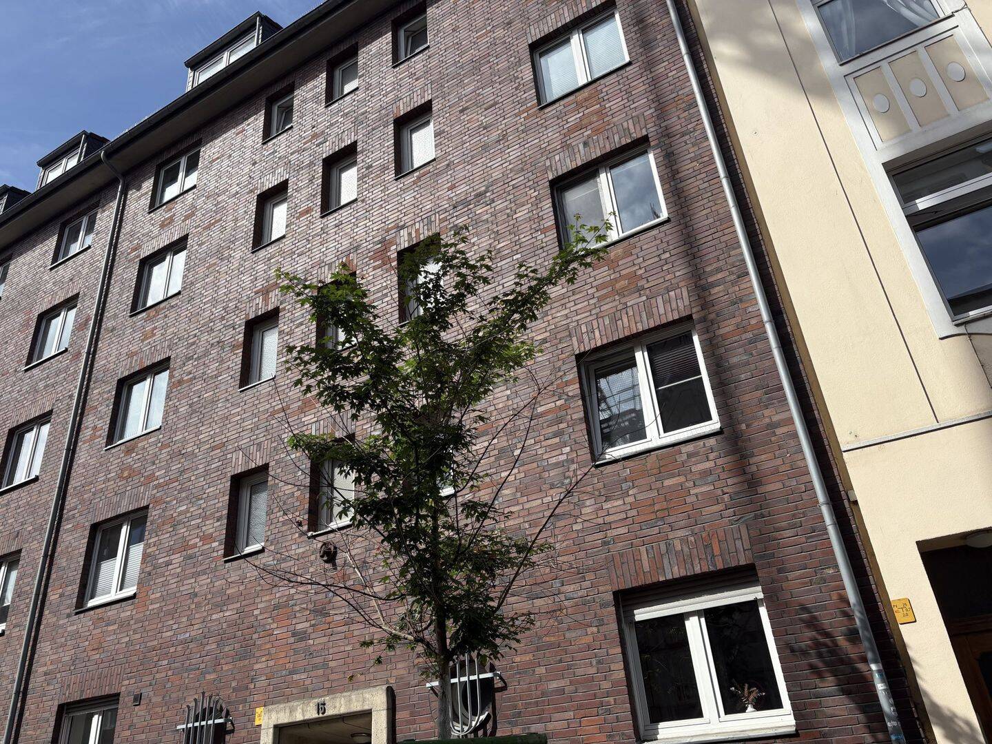 Provisionsfrei für den Käufer: Wunderschöne Wohnung im Medienhafen.