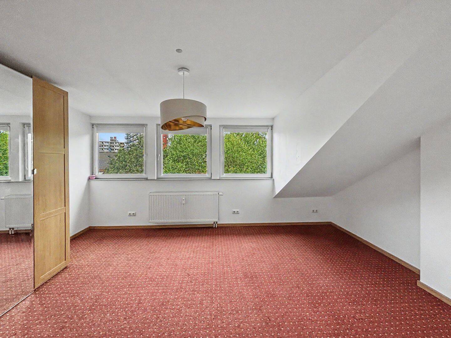Großzügige 4-Zimmer-Maisonette-Wohnung in Düsseldorf Garath – Düsseldorf – Vorschaubild 9