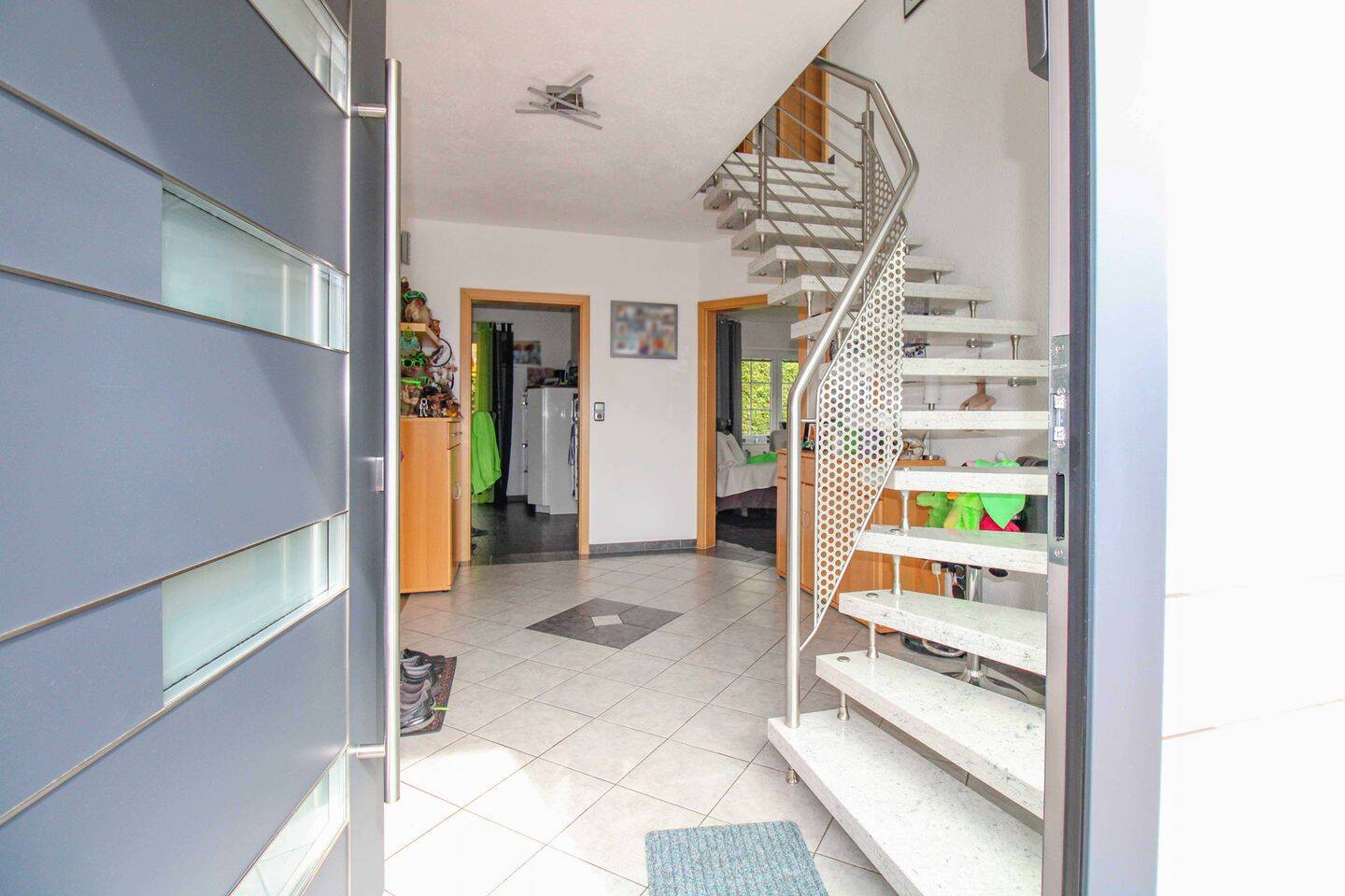 Wohnen mit Mehrwert - Familienhaus mit umfangreicher Ausstattung in Top-Lage – Oldenburg – Vorschaubild 3