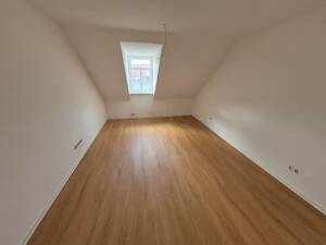 Frisch sanierte Wohnung sucht Nachmieter! – 90443 Nürnberg – Vorschaubild 4