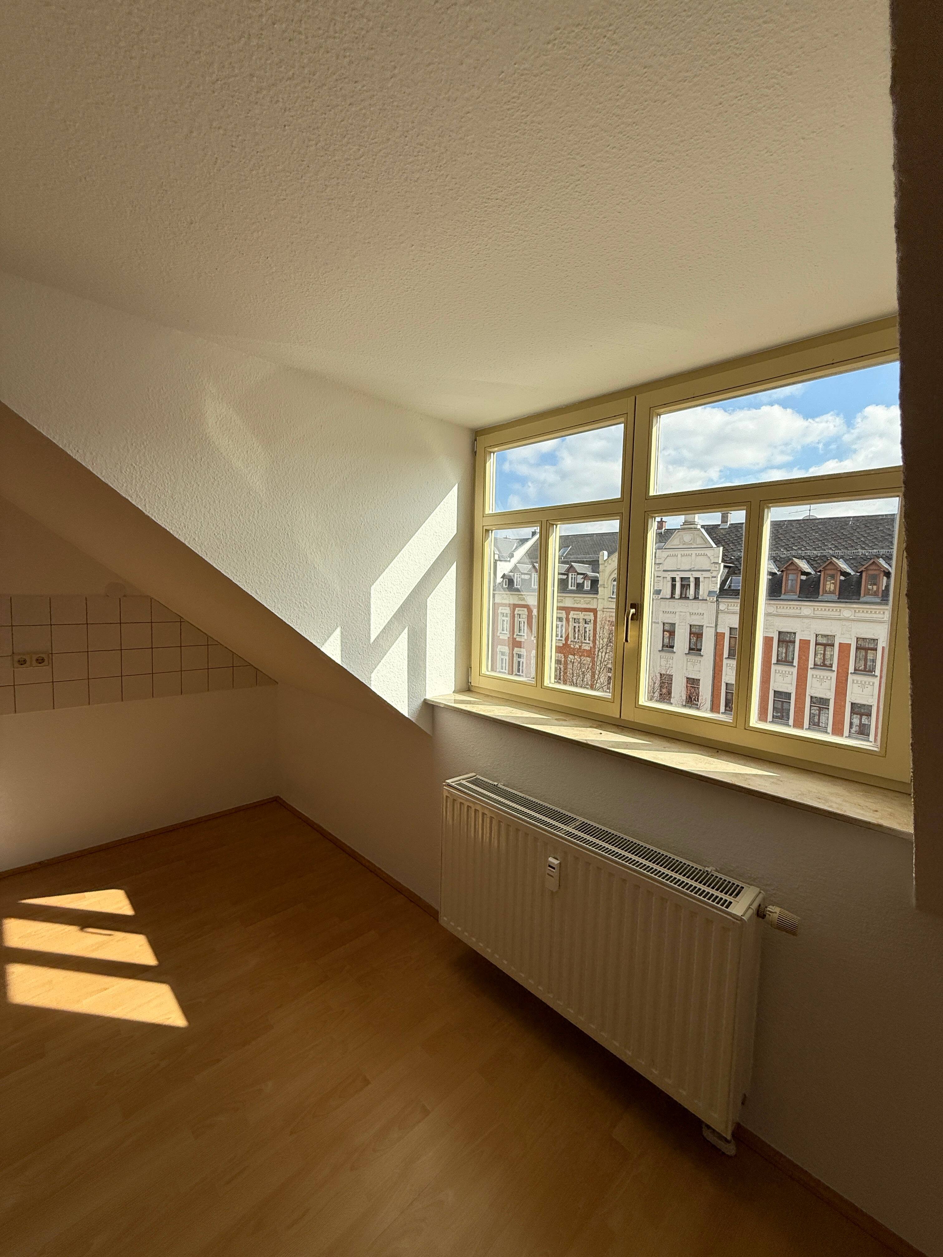 Gemütliche SINGLE Wohnung im DG mit großer Dachgaube – Chemnitz – Vorschaubild 6