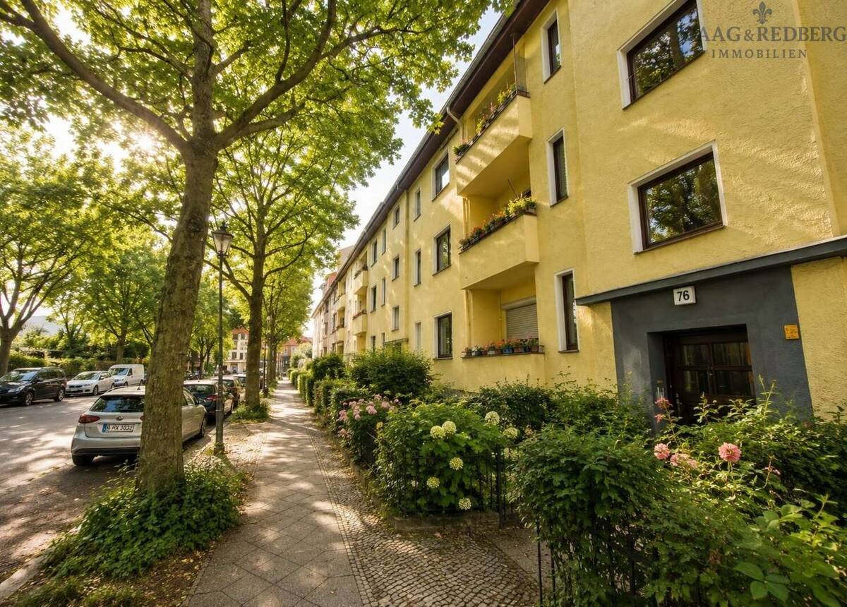 Offen für Angebote! Charmante Wohnung mit Balkon - Sanierter Zustand und sofort zum Wohlfühlen – 12099 Berlin – Bild 1 von 4