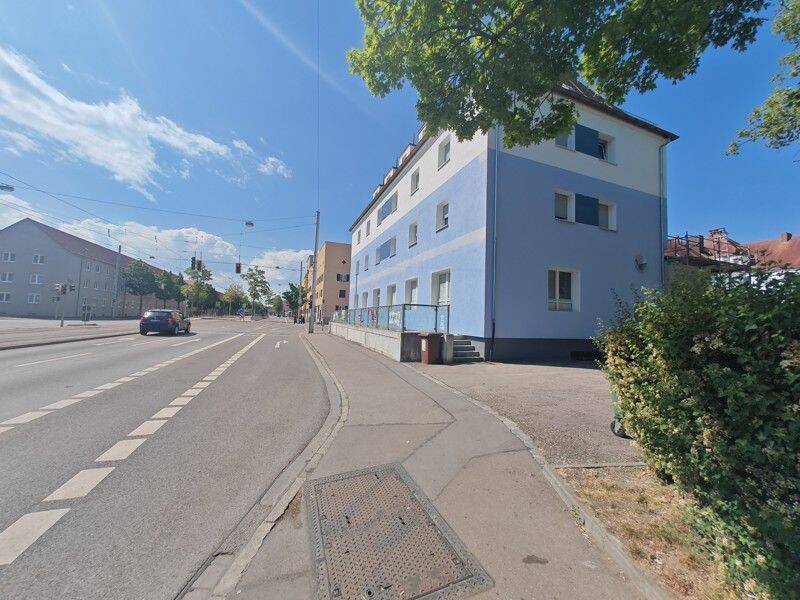 Helle 2-Zimmer-Dachgeschosswohnung