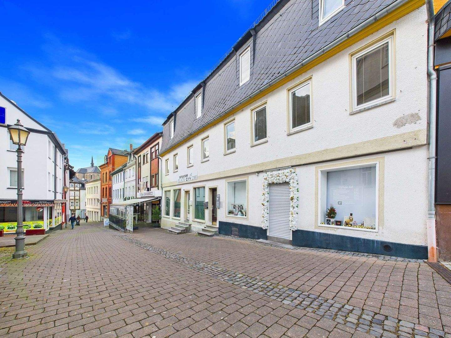 ?? Attraktives Wohn- und Geschäftshaus mit Entwicklungspotenzial für Kapitalanleger – Hadamar – Bild 1 von 9