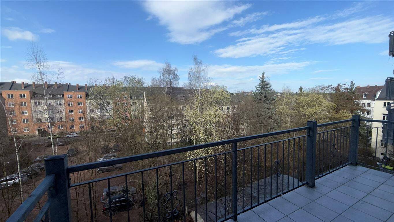 Wunderschöne Kaßbergwohnung mit Balkon und Einbauküche – Chemnitz – Vorschaubild 6