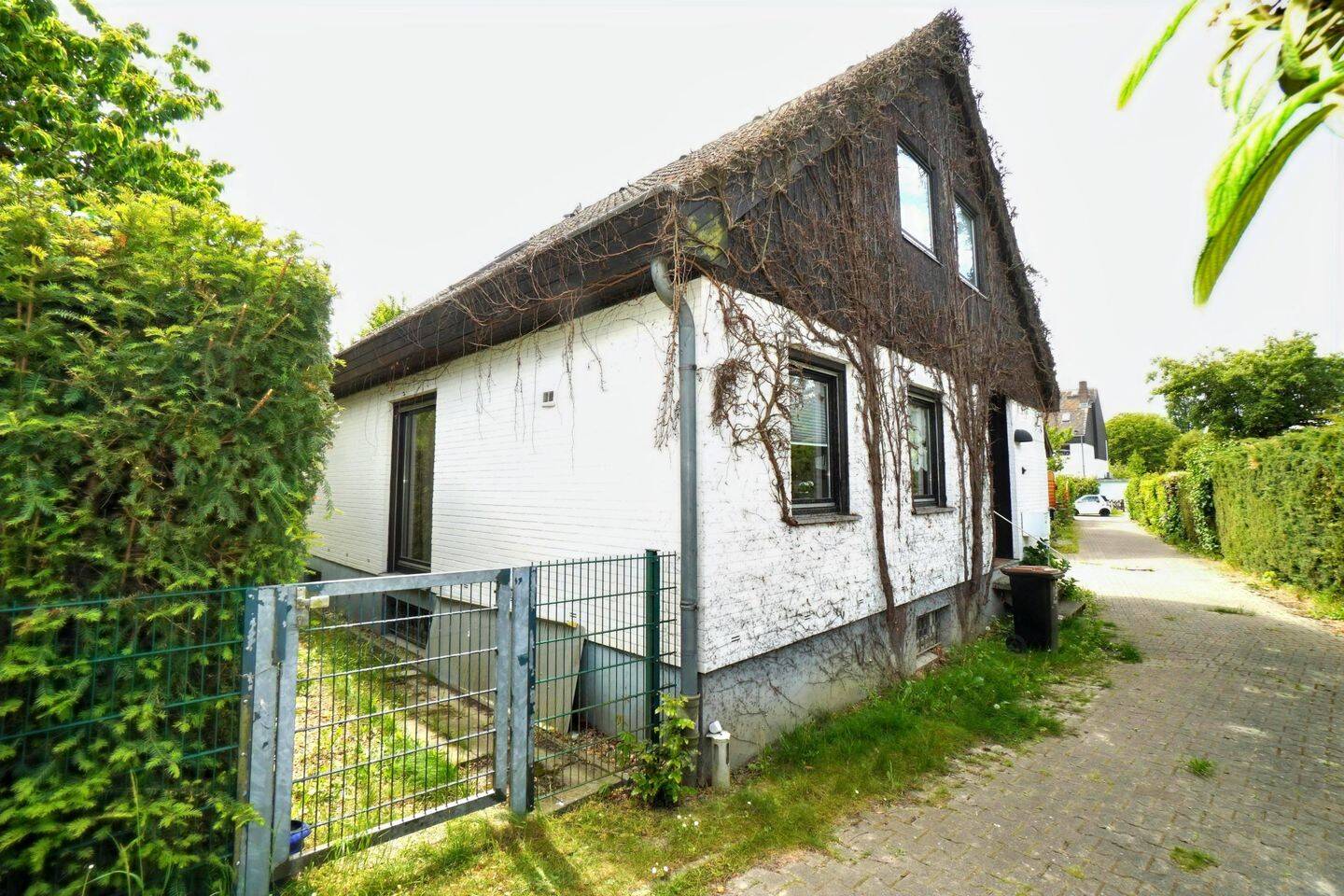 Charmantes Einfamilienhaus mit sonnigem Garten in ruhiger Lage – Berlin – Vorschaubild 4