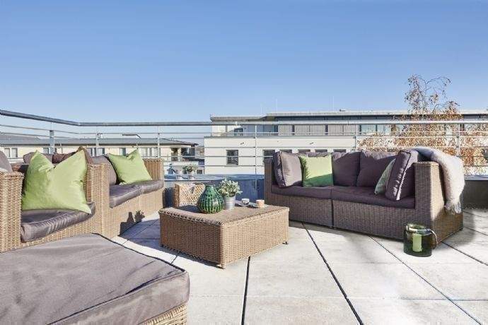 Möblierte Komfort-Apartments mit Balkon im "Junges Wohnen in Nürnberg" – Nürnberg – Vorschaubild 7