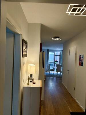 Geschmackvolle Wohnung mit vier Zimmern, Balkon und Privatterrasse in HafenCity, Hamburg – 20457 Hamburg – Vorschaubild 3