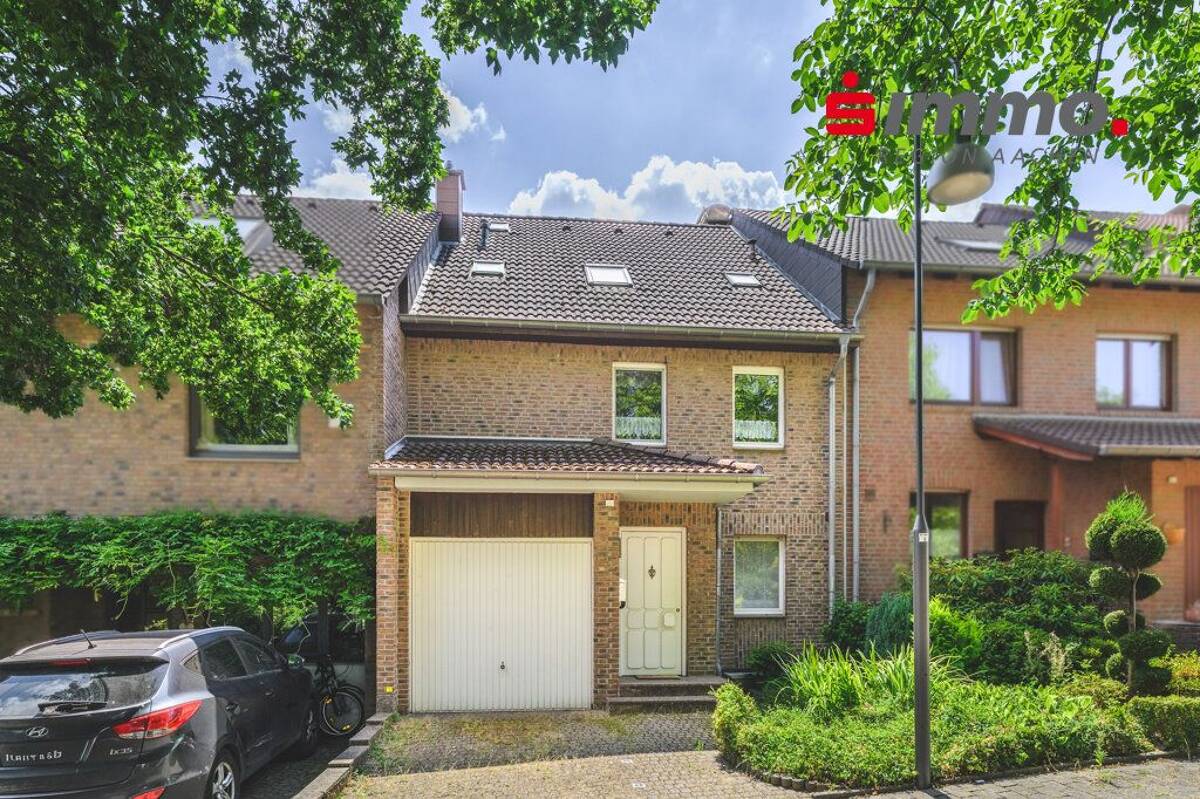 EFRH mit Garage und kleinem Süd-Garten in absolut beliebter Wohnlage – 52080 Aachen – Bild 1 von 9