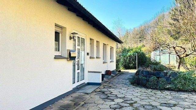 In Werdohl Pungelscheid: Schöner Weitblick über alle Dächer. Idyllisches und ruhiges Wohnen. – Lüdenscheid – Vorschaubild 4