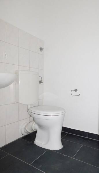 Frisch renovierte 3-Zi.-Whg. mit neuem Bad und neuem Boden – Wuppertal – Vorschaubild 9