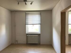 Begehrte Lage in Mainz-Bretzenheim: Attraktives MFH mit 4 Einheiten, Garten und 3 KFZ-Stellplätzen – 55128 Mainz – Vorschaubild 6