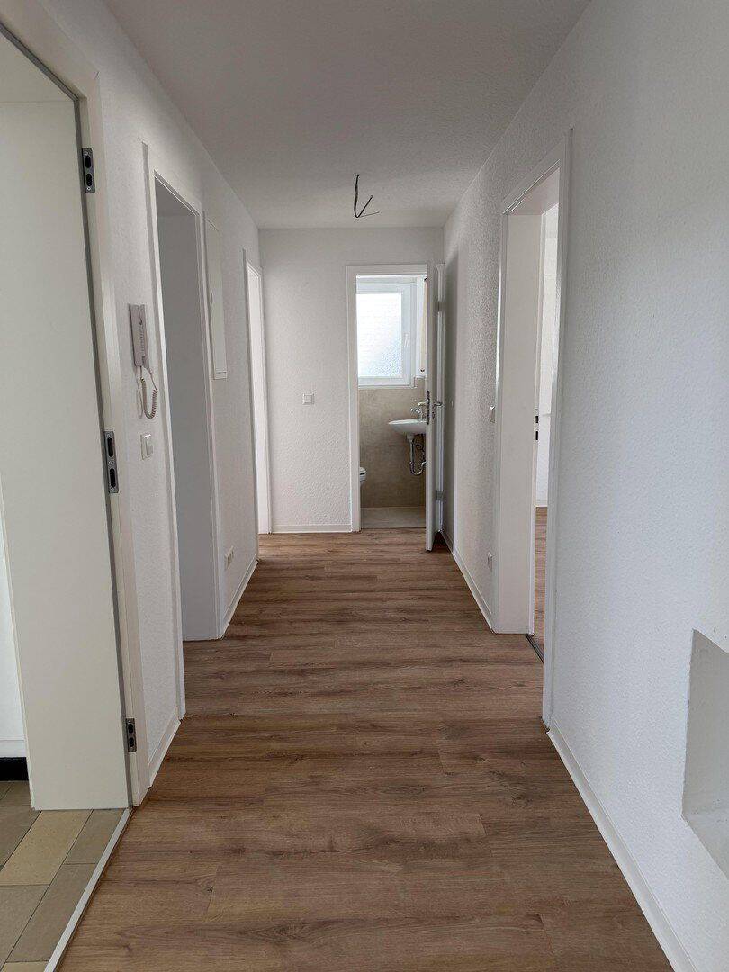 Erstbezug nach Sanierung- tolle 3-Zimmer Wohnung mit Balkon – Stuttgart – Vorschaubild 8