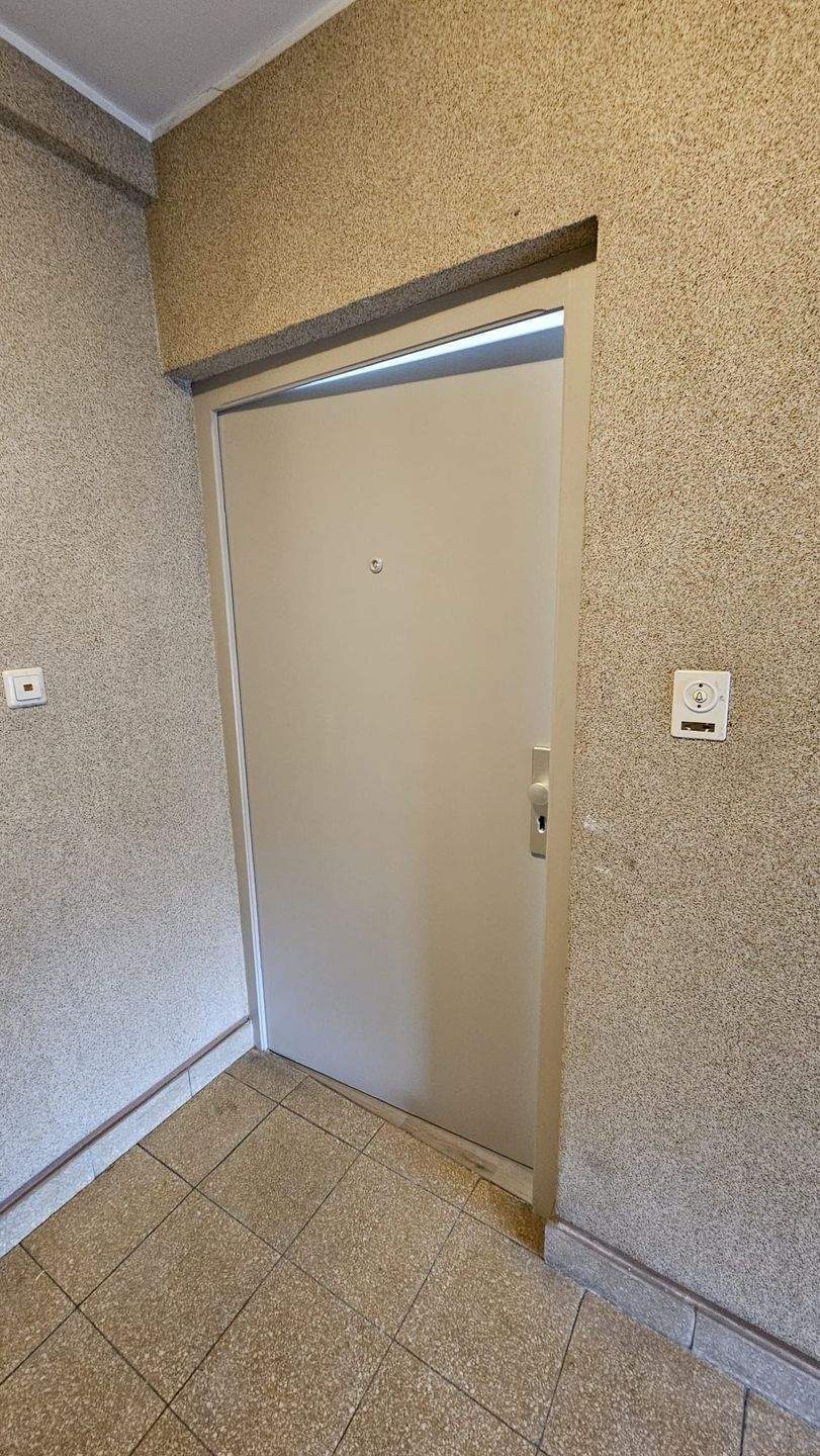 Mehrfamilienhaus mit 8 Einheiten + Baugrundstück für bis zu 6 Neubauwohnungen – Rendite & Entwicklung in einem Objekt – Nürnberg – Vorschaubild 5