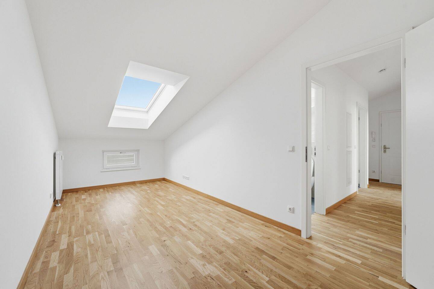 Wohnen über den Dächern Spandaus - Moderne 3-Zimmer-Dachgeschosswohnung – Berlin – Vorschaubild 7