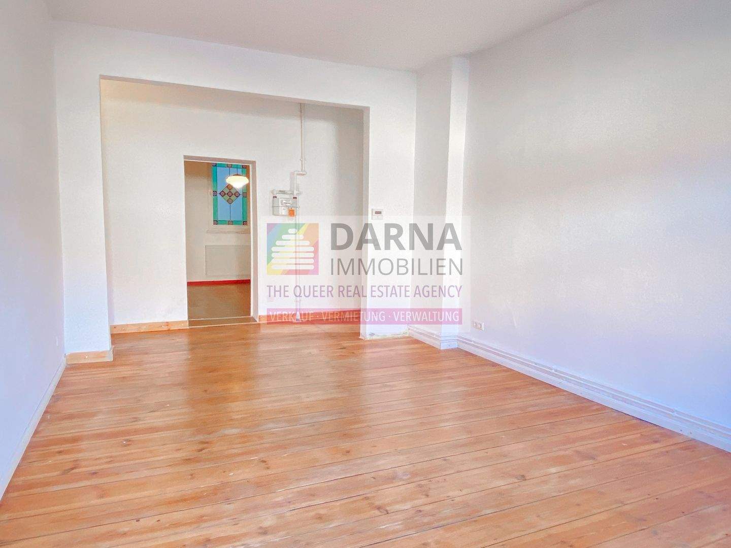 Charmante 2-Zimmer-Altbauwohnung mit großem Balkon und Blick ins Grüne – ruhig, hell und zentral in zentraler Lage im Kreuzberger Kiez – Berlin – Vorschaubild 3