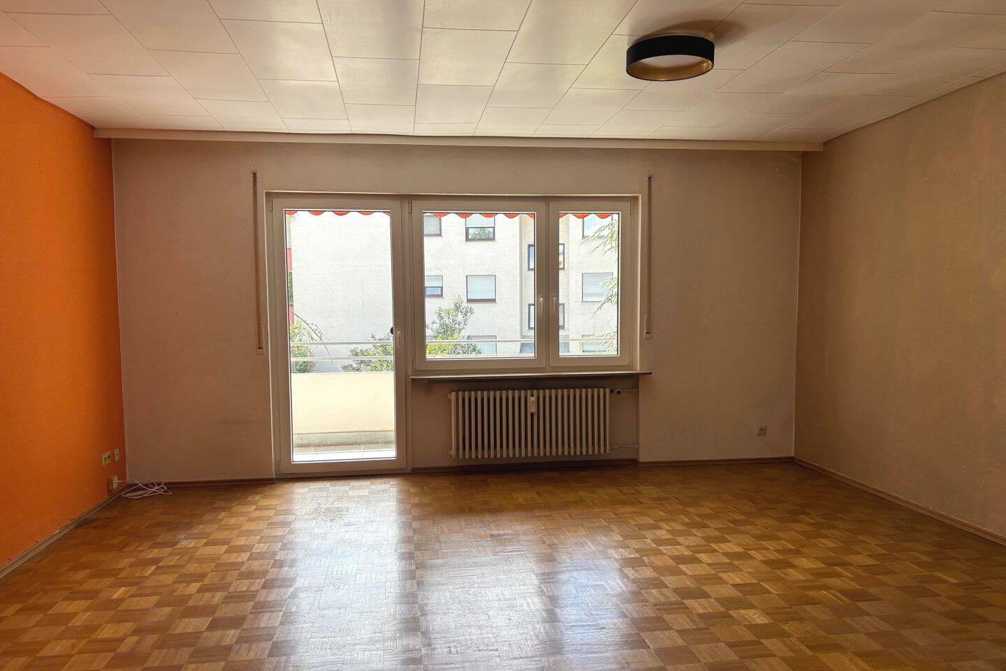 Freie 2-Zimmer Wohnung mit Balkon und Tiefgaragenstellplatz in S-Hofen! – Stuttgart – Vorschaubild 2