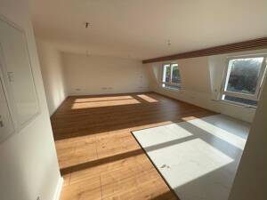 Neubau 2,5 Zimmer mit Wärmepumpe und Fussbodenheizung